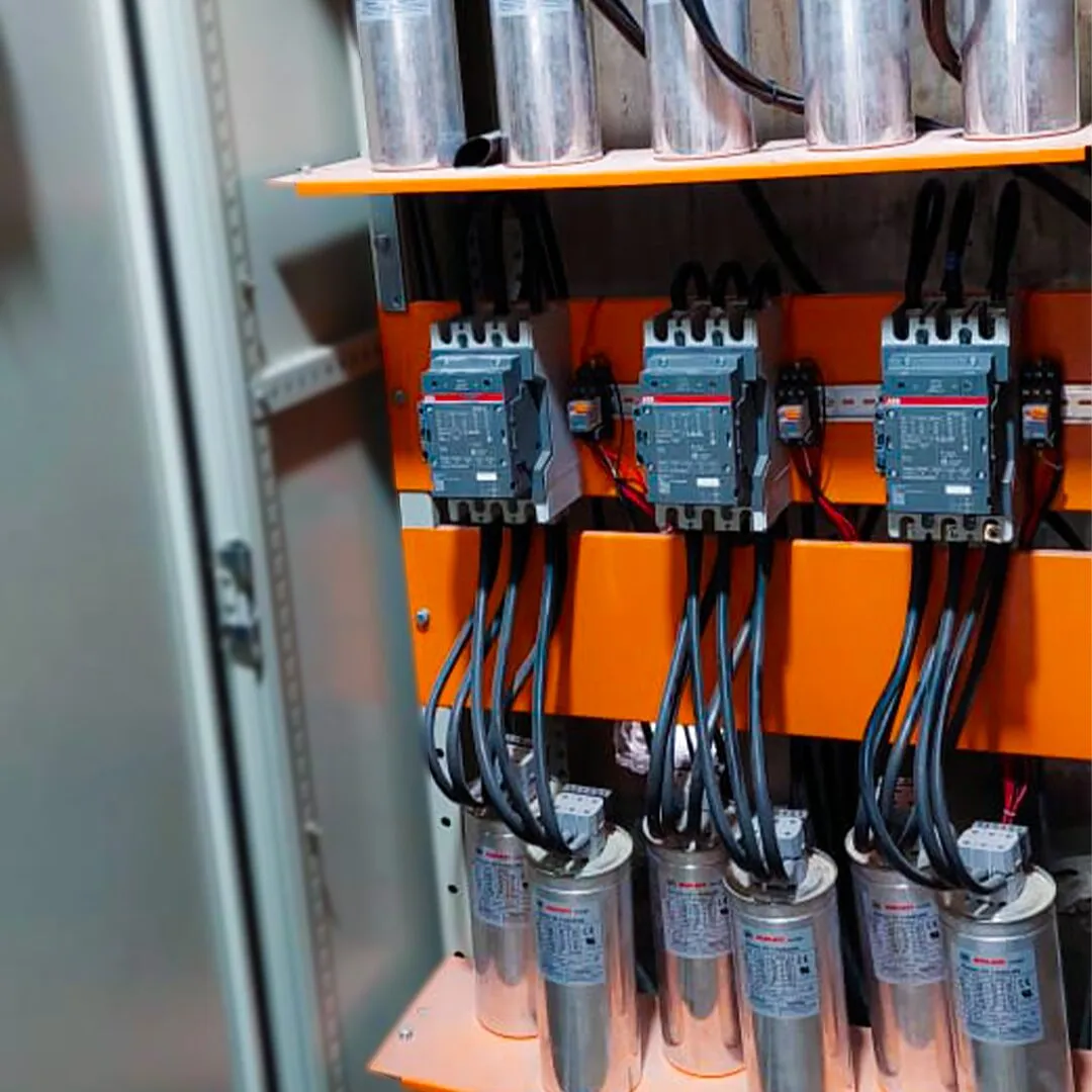 Banco de capacitores para corrección del factor de potencia